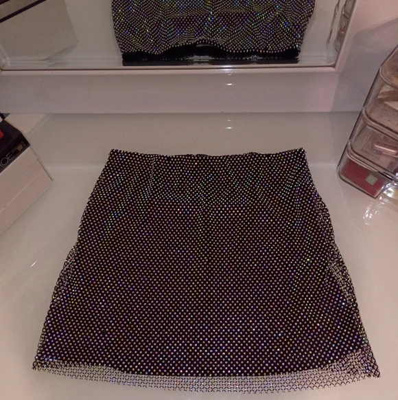 Steve Madden Glittering Fishnet Black Mini Skirt - Picture 2 of 11